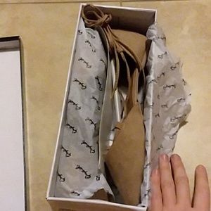 Wrap-up ballerina flats